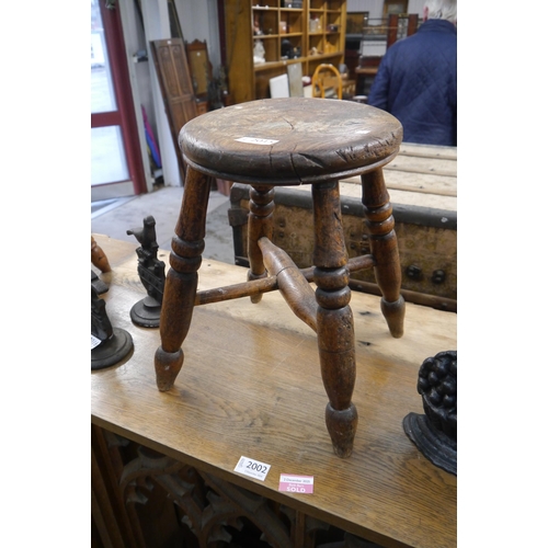 2015 - A Victorian elm country stool 36cm tall