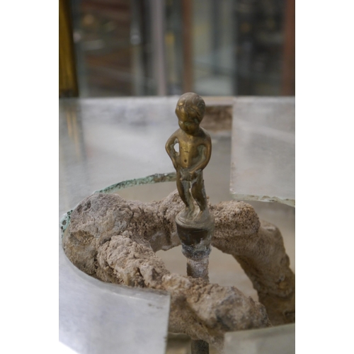 2046 - An early 20th Century brass vivarium