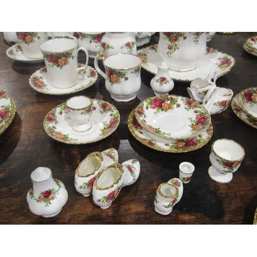 A Royal Albert 'Old Country Roses' pattern dinner and tea service