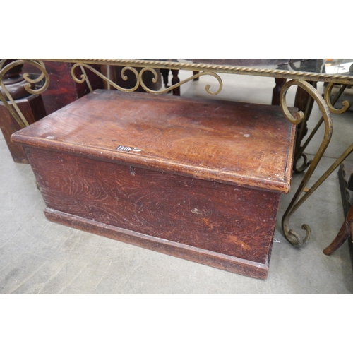 2016 - A Georgian elm box