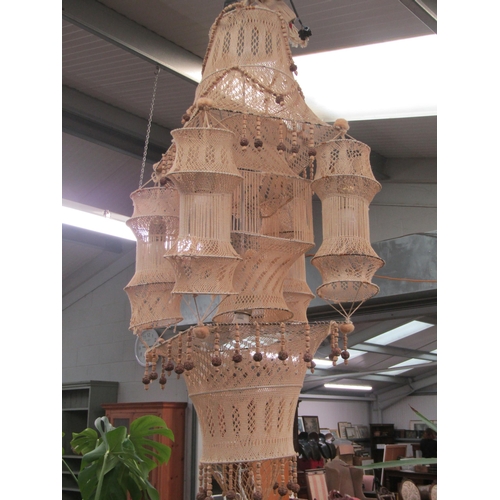 2039 - A woven hanging light