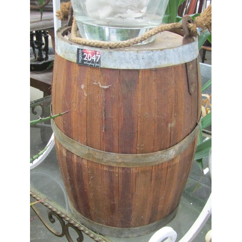 2047 - A pine barrel