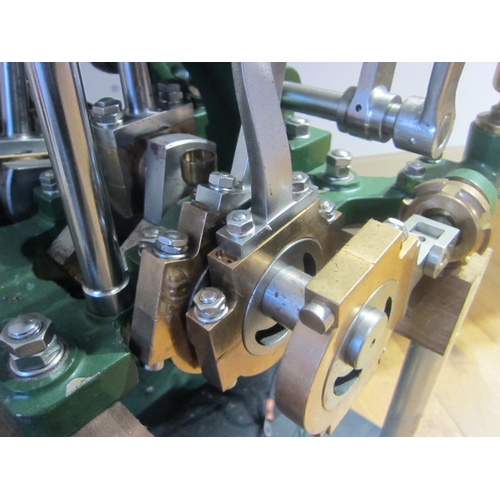 7021 - An exhibition quality Stuart 6A marine vertical twin cylinder compound steam launch engine. The 6A i... 