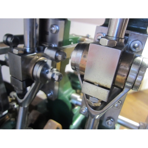 7021 - An exhibition quality Stuart 6A marine vertical twin cylinder compound steam launch engine. The 6A i... 