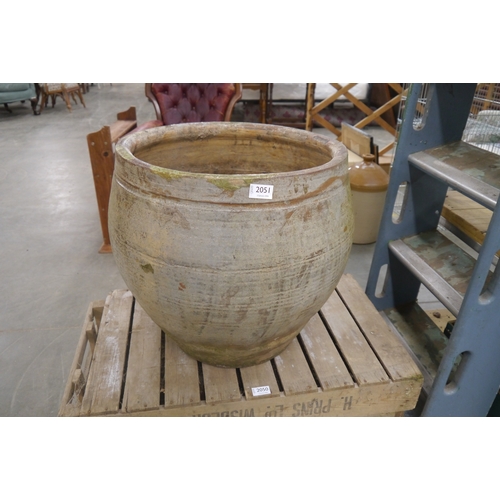 2051 - A substantial glazed plant pot 47cm rim diameter