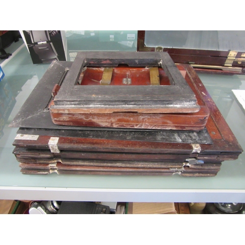 7046 - A circa 1920 field/studio plate camera with bellows by W. Watson & Sons of 313 High Holborn London, ... 