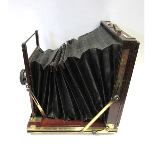 7046 - A circa 1920 field/studio plate camera with bellows by W. Watson & Sons of 313 High Holborn London, ... 
