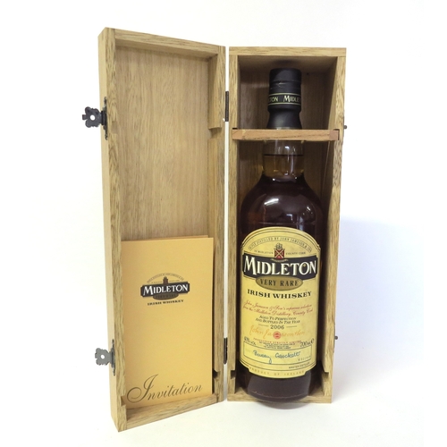8037 - Midleton Very Rare Irish Whiskey 2006, Master Distiller Barry Crockett, 700ml, in presentation box