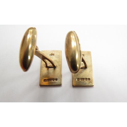 6491 - A pair of 9ct gold cufflinks, 8g