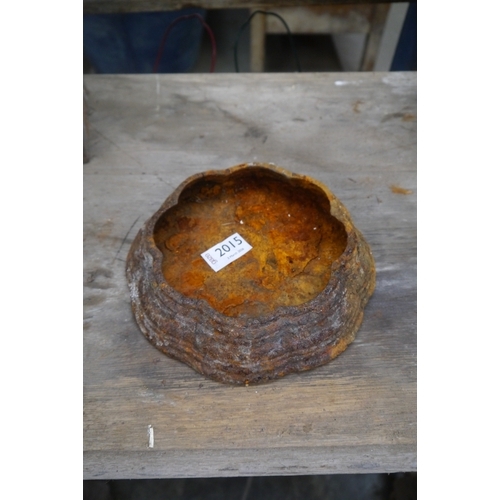 2015 - A Victorian cast iron chick drinker