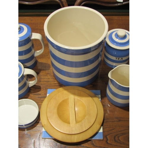 4056 - A quantity of blue and white Cornish ware, including T.G. Green