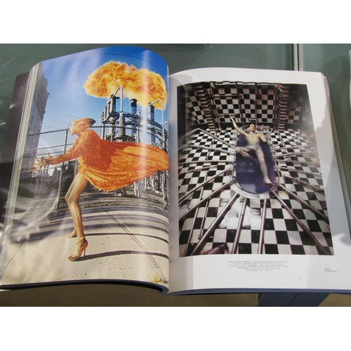 1057 - A quantity of various modelling and art magazines including 