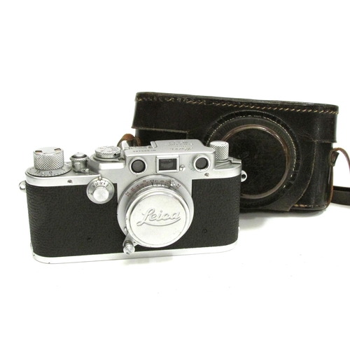 A 1950s Leica DRP Ernst Leitz Wetzlar IIIf 35mm film Rangefinder