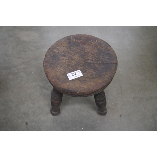 Lot 2027      