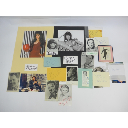 Lot 8352      