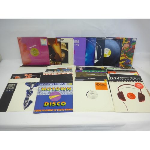 8272 - Funk / Soul / Disco / House - A collection of approximately sixty 12