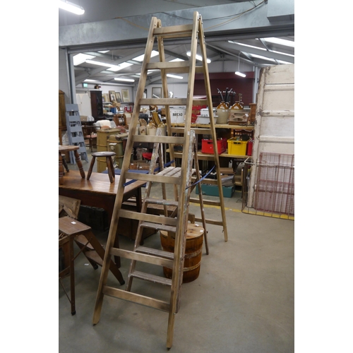 Lot 2034      