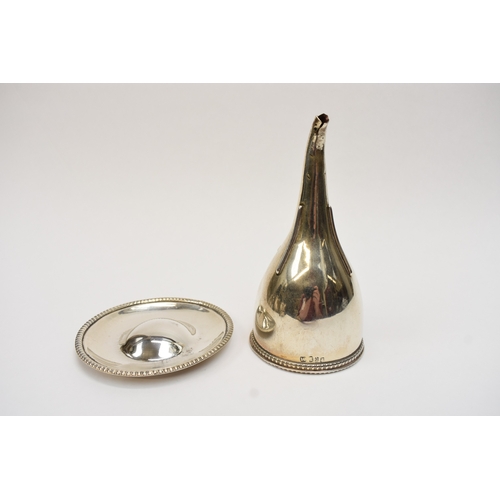 8014 - A Carden Terry & Jane Williams George III Irish silver wine funnel and circular stand, gadrooned bor... 