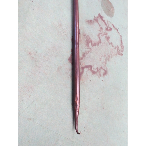 7008 - A rabbiting spade with hook