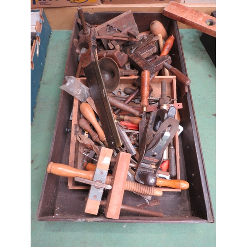 Lot 7016      