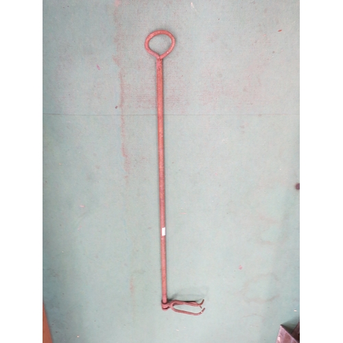 Lot 7028      