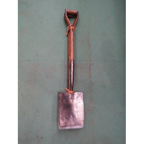 Lot 7036      