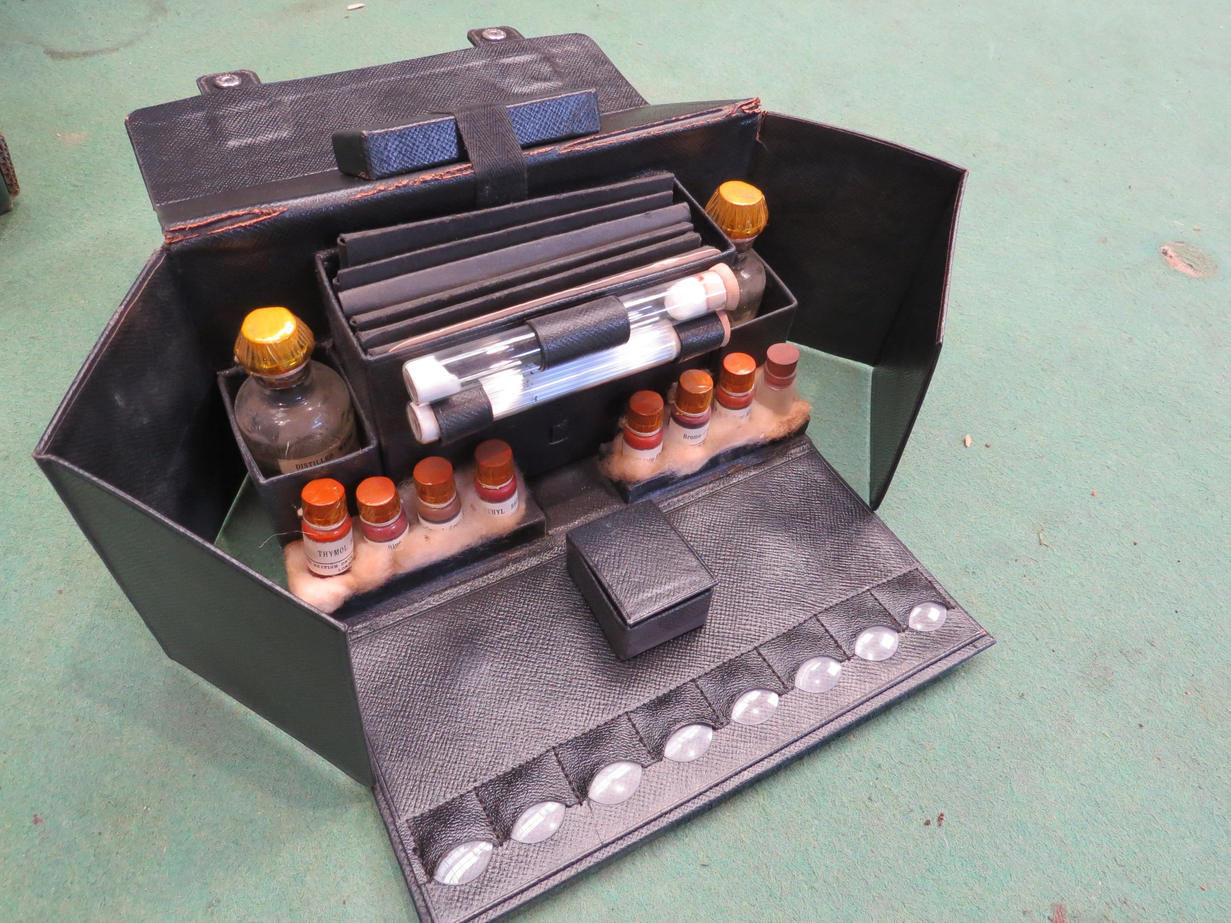 A box of mixed boxed testing equipment including Gravity balance, Spot ...
