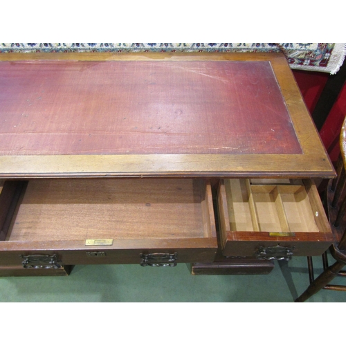 4014 - A circa 1900 walnut twin pedestal desk, the insert top over nine drawers, plinth bases, 72cm tall x ... 