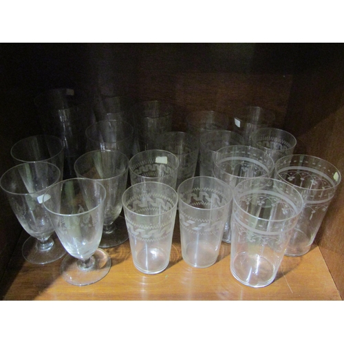 4028 - A quantity of etched glasses, varying styles (33)