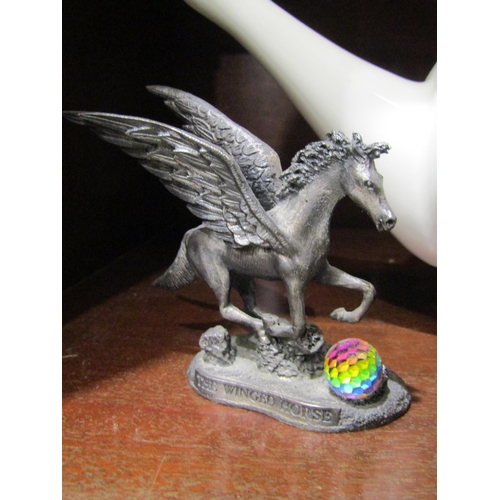 4029 - A Concetta Gallo china teapot with unicorn design and a Mystic Legends unicorn ornament (2)