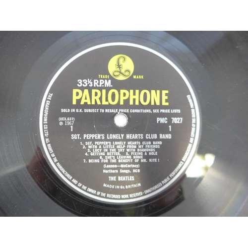 8166 - THE BEATLES: 'Sgt. Pepper's Lonely Hearts Club Band' LP, original 1967 UK mono pressing with black/y... 