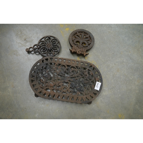 Lot 2045      