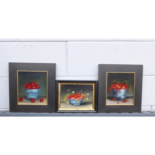 Lot 9052      
