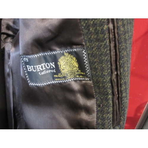 1043 - A Burton Crombie gents tweed overcoat, 44
