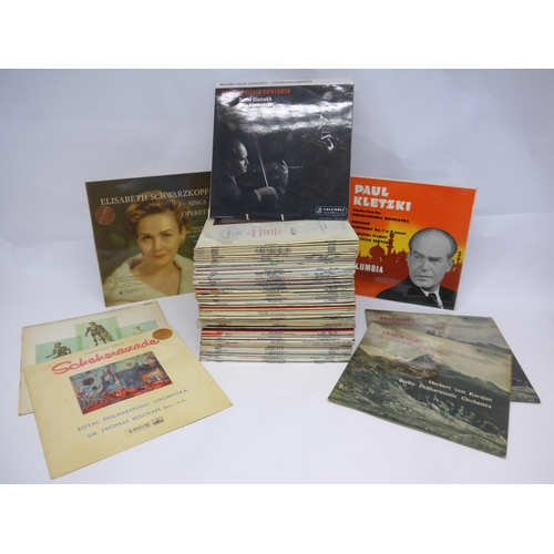 8259 - Classical - A collection of approximately eighty LP, a mixture of stereo and mono pressings predomin... 
