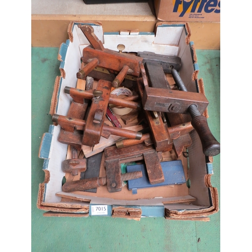 Lot 2052      