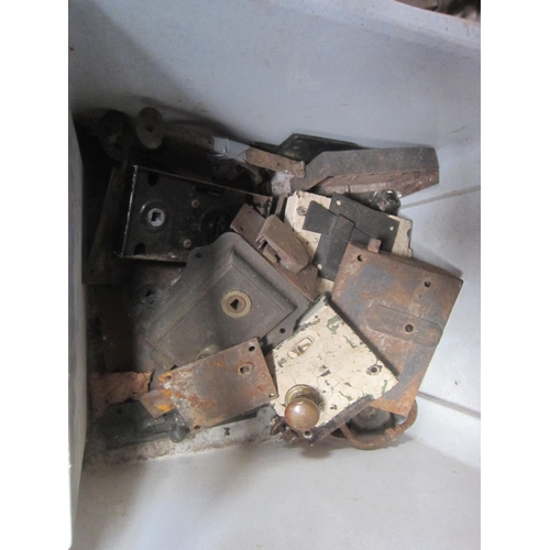 Lot 2059      