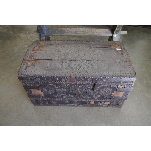 Lot 2004      