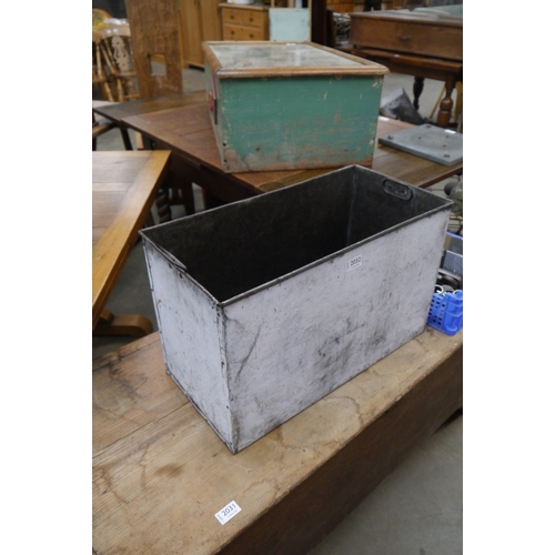 Lot 2032      