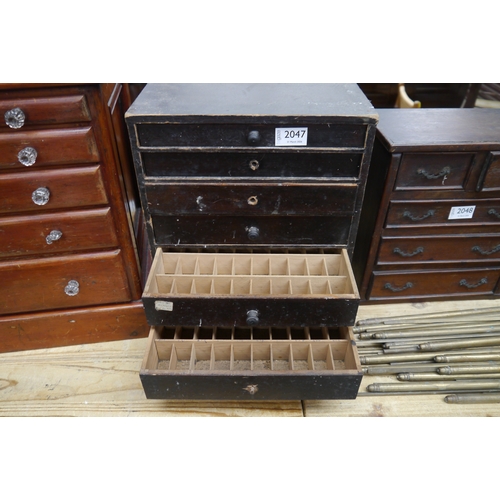 2047 - A Victorian table top six drawer engineers chest