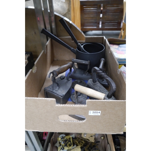 Lot 2054      