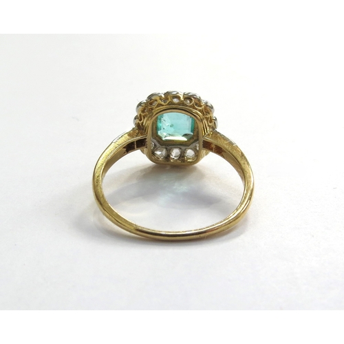 6036 - An emerald and old cut diamond cluster ring, unmarked gold and platinum. Size M, 3.2g