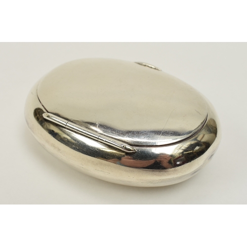 8044 - An oval silver tobacco case made by H H & S, Birmingham 1905, 7.5cm long, 5.5cm long, 56g