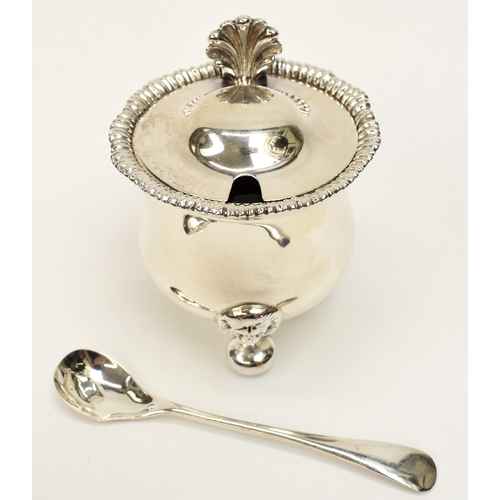 8041 - A J & J Maxfield Ltd silver mustard, Sheffield 1903 with Lion mask detail, two cruets with Henry Bus... 
