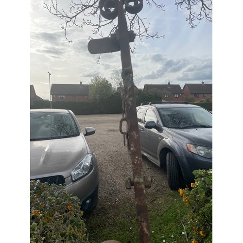 5001 - A wrought iron estate gate with posts, approx 324cm wide