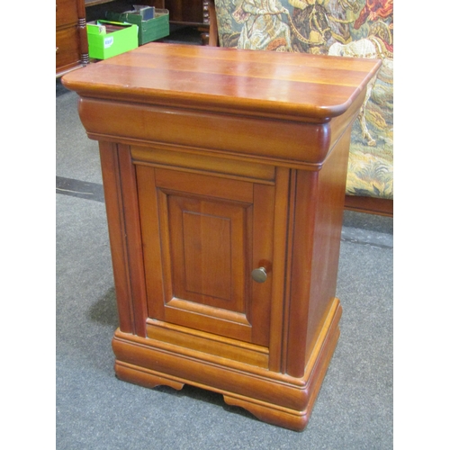 1093 - A pair of modern bedside cupboards, 65cm tall x 47cm wide x 33cm deep