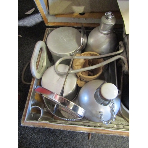 1070 - An Italian Army campaign camp kitchen, the green painted case stencilled 'Cucina Per 6 Ufficiali' co... 