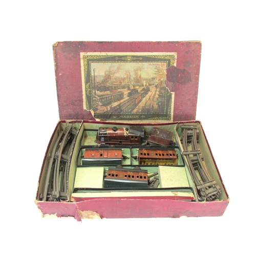 Marklin 0 gauge tinplate clockwork R950 locomotive with tender, three ...