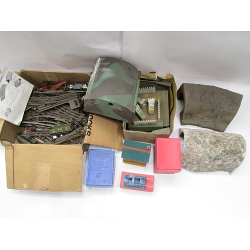 7407 - Collection of pre-war and later Hornby 0 gauge tinplate railway model items to include boxed No.2 Hy... 