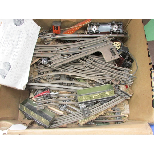 7407 - Collection of pre-war and later Hornby 0 gauge tinplate railway model items to include boxed No.2 Hy... 